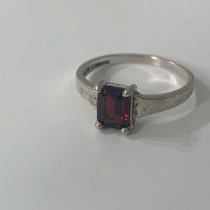 Vintage sterling silver ring with square red garnet gemstone. Size 8.